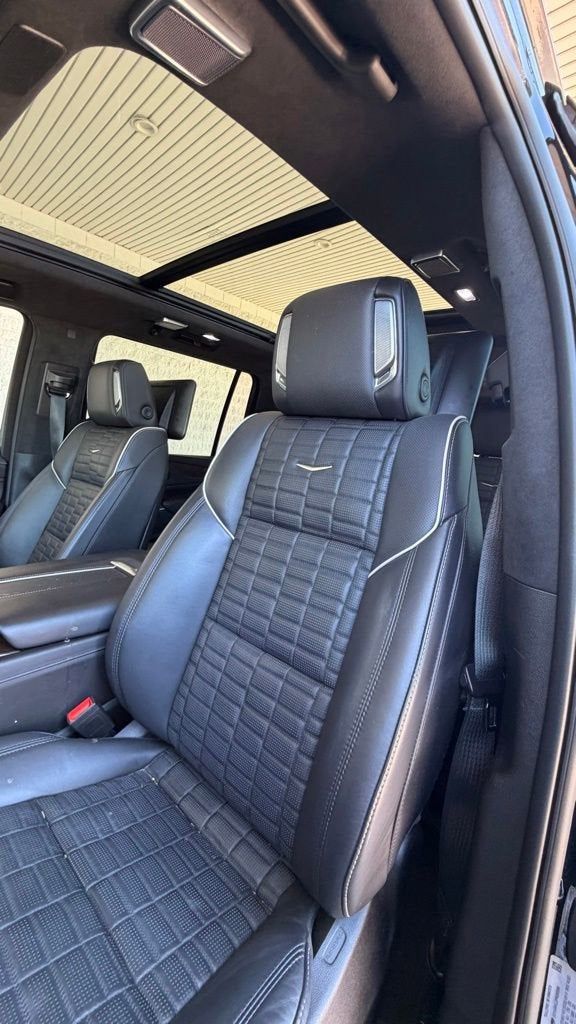 2023 Cadillac Escalade ESV Sport Platinum