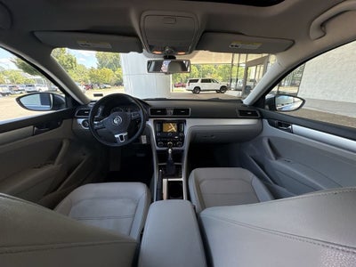 2012 Volkswagen Passat 2.5L SE