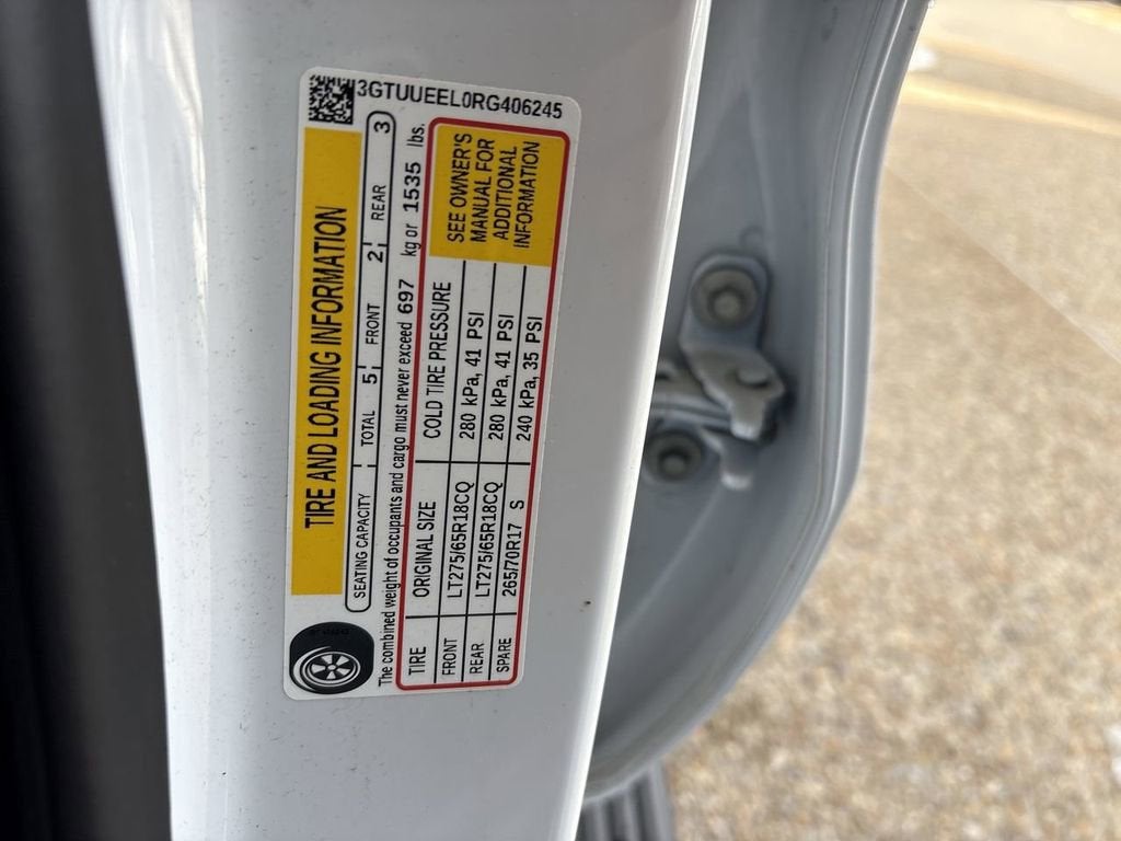 2024 GMC Sierra 1500 AT4