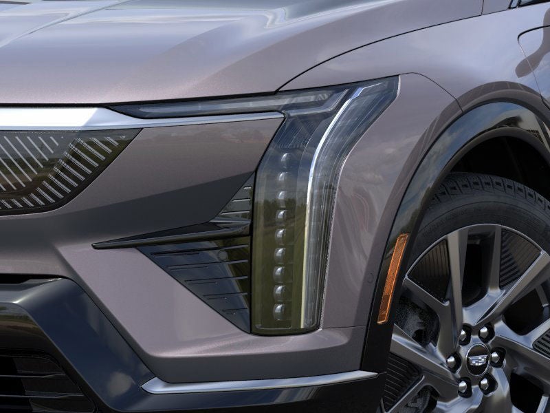 2025 Cadillac OPTIQ Luxury 2