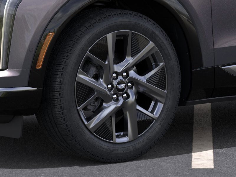 2025 Cadillac OPTIQ Luxury 2