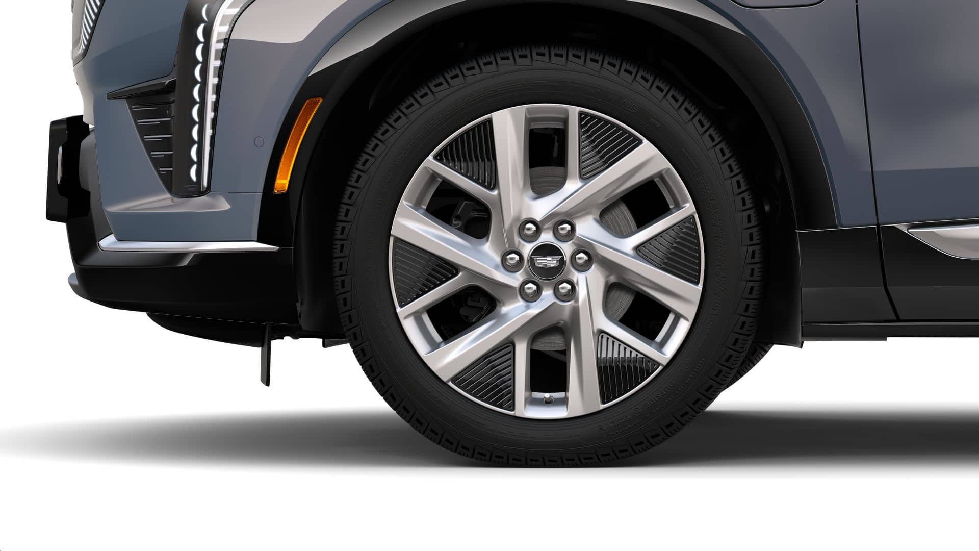 2025 Cadillac OPTIQ Luxury 2