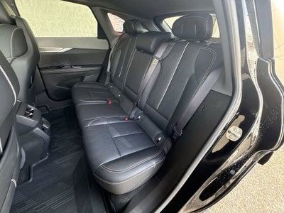 2025 Cadillac OPTIQ Luxury 2