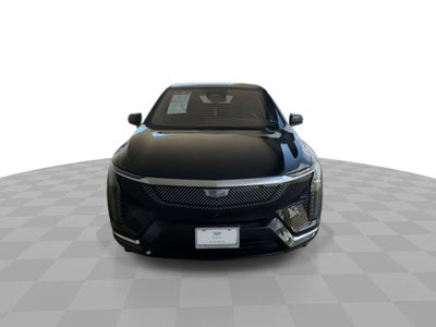 2025 Cadillac OPTIQ Luxury 2