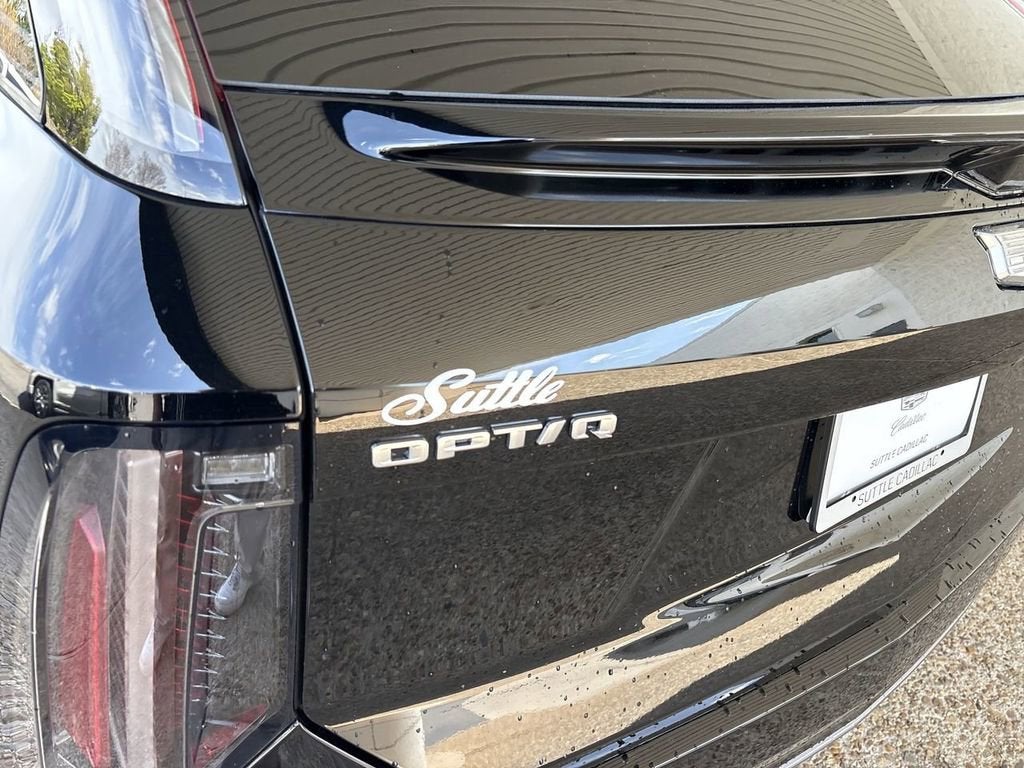 2025 Cadillac OPTIQ Luxury 2