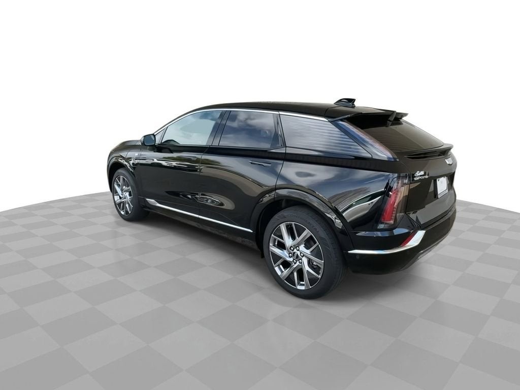 2025 Cadillac OPTIQ Luxury 2