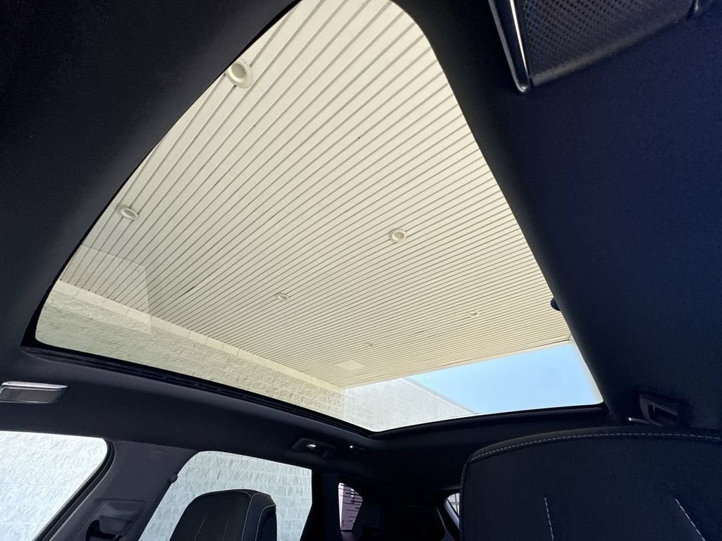 2025 Cadillac OPTIQ Luxury 2
