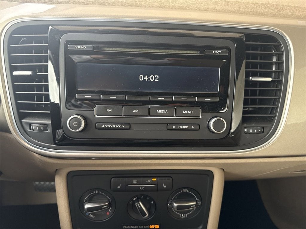 2013 Volkswagen Beetle Convertible 2.5L