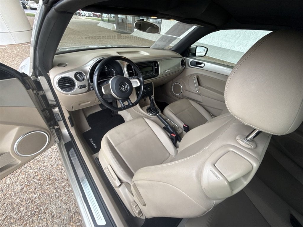 2013 Volkswagen Beetle Convertible 2.5L