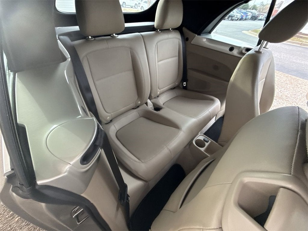 2013 Volkswagen Beetle Convertible 2.5L