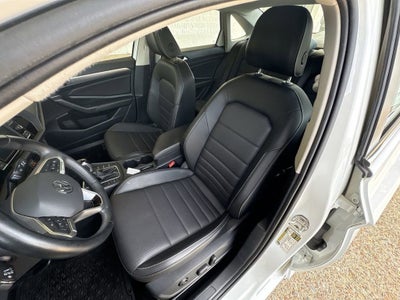 2022 Volkswagen Jetta 1.5T SE