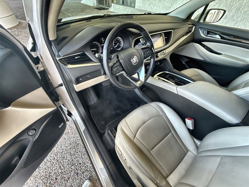 2022 Buick Enclave Essence