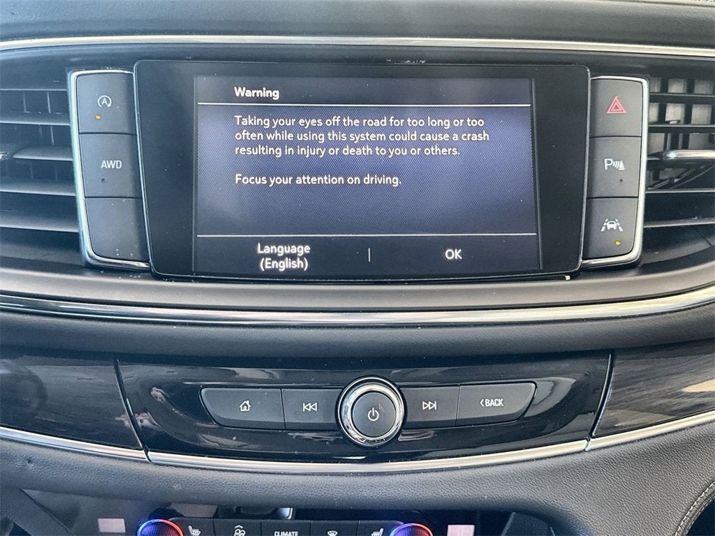 2022 Buick Enclave Essence