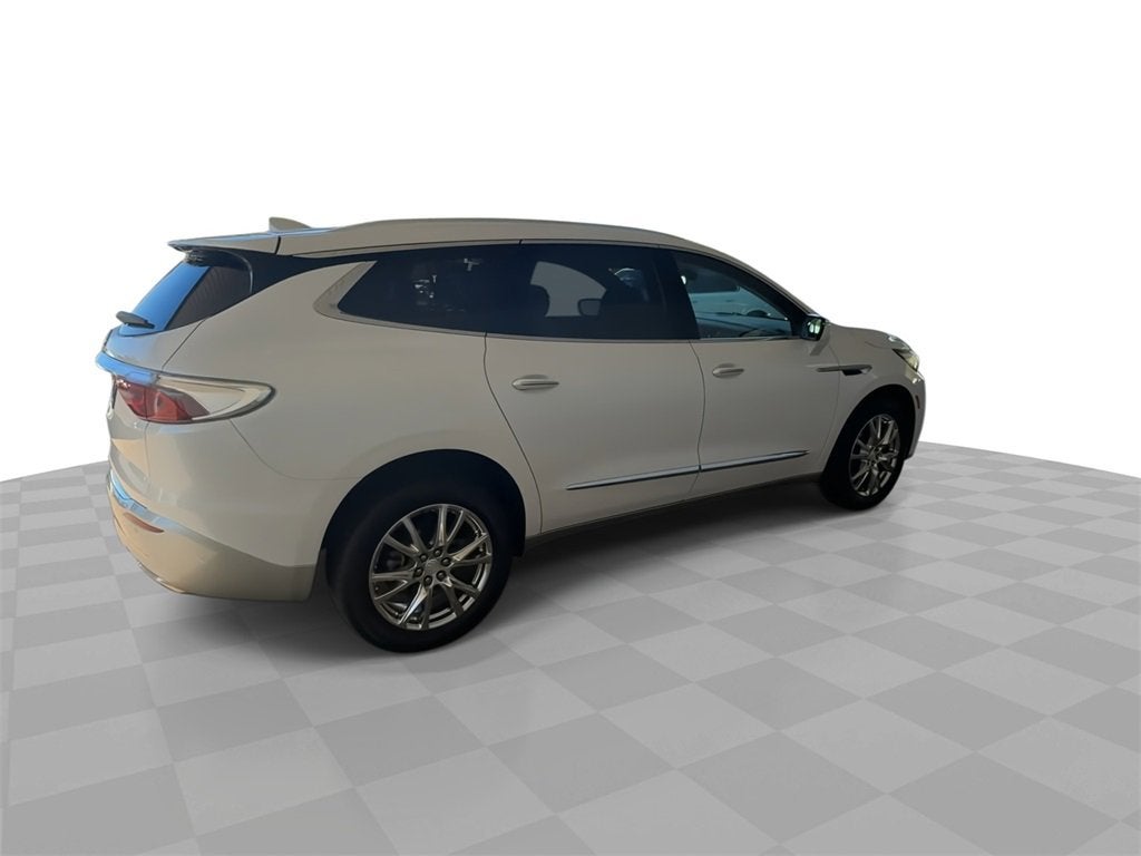 2022 Buick Enclave Essence
