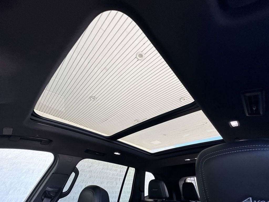2025 Buick Enclave Avenir