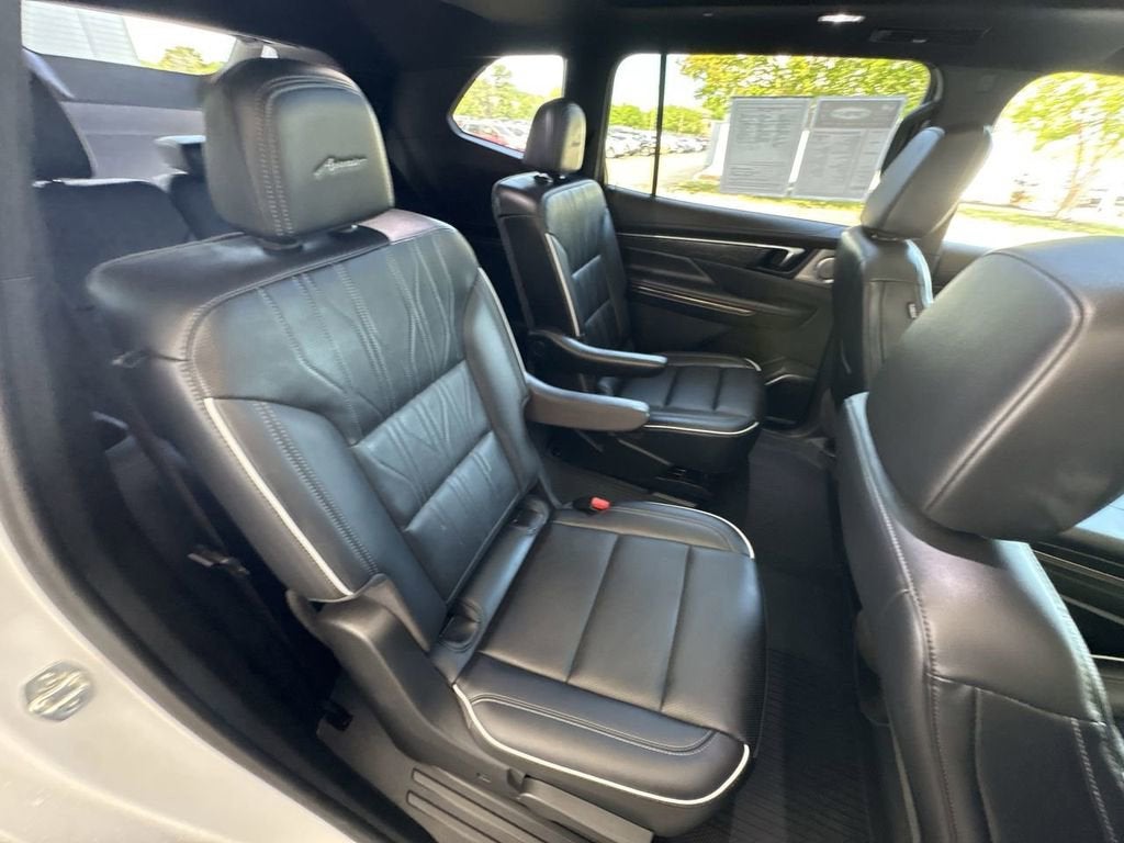 2025 Buick Enclave Avenir