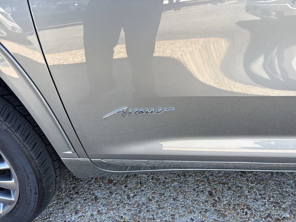 2025 Buick Enclave Avenir