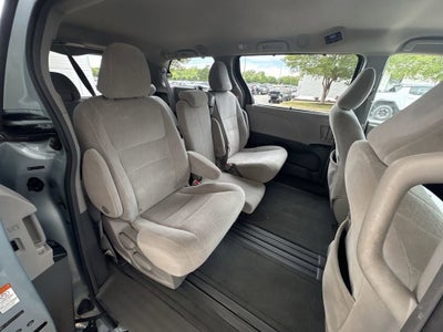 2015 Toyota Sienna LE AAS