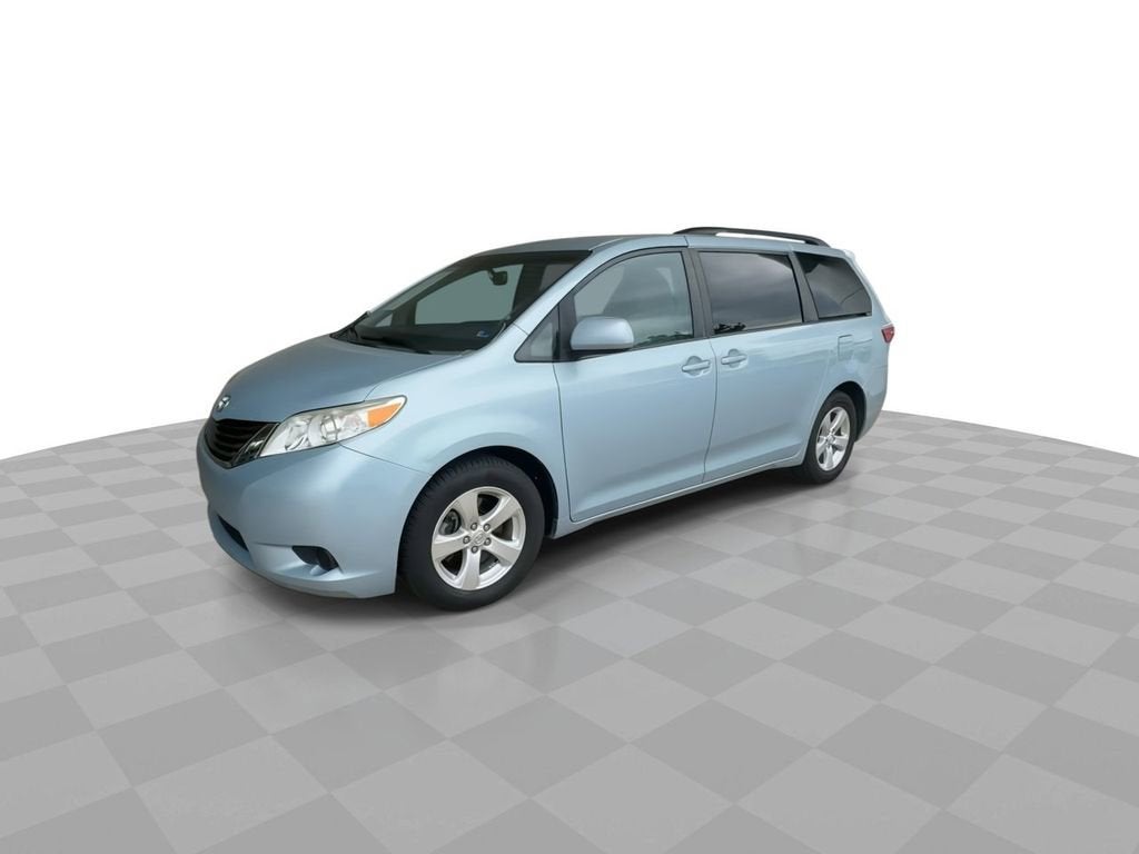2015 Toyota Sienna LE AAS