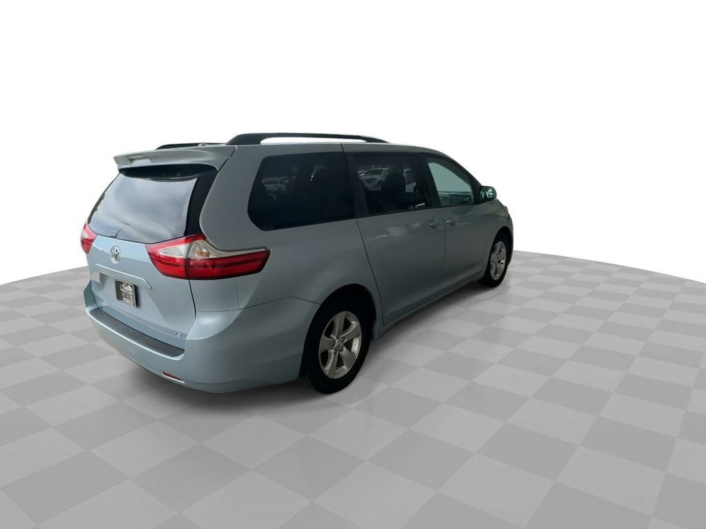 2015 Toyota Sienna LE AAS