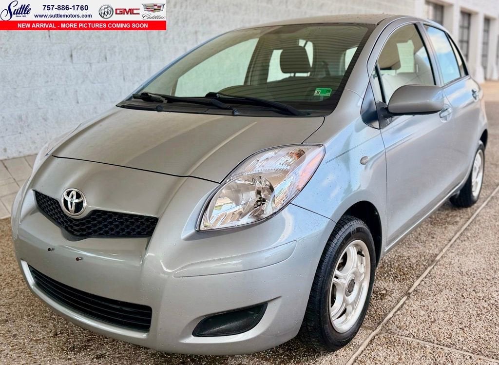 2009 Toyota Yaris's photo