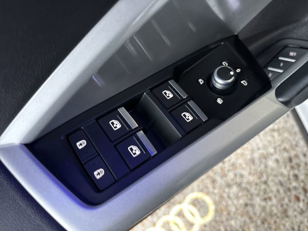 2022 Audi Q3 Premium Plus 45 TFSI S line quattro Tiptronic