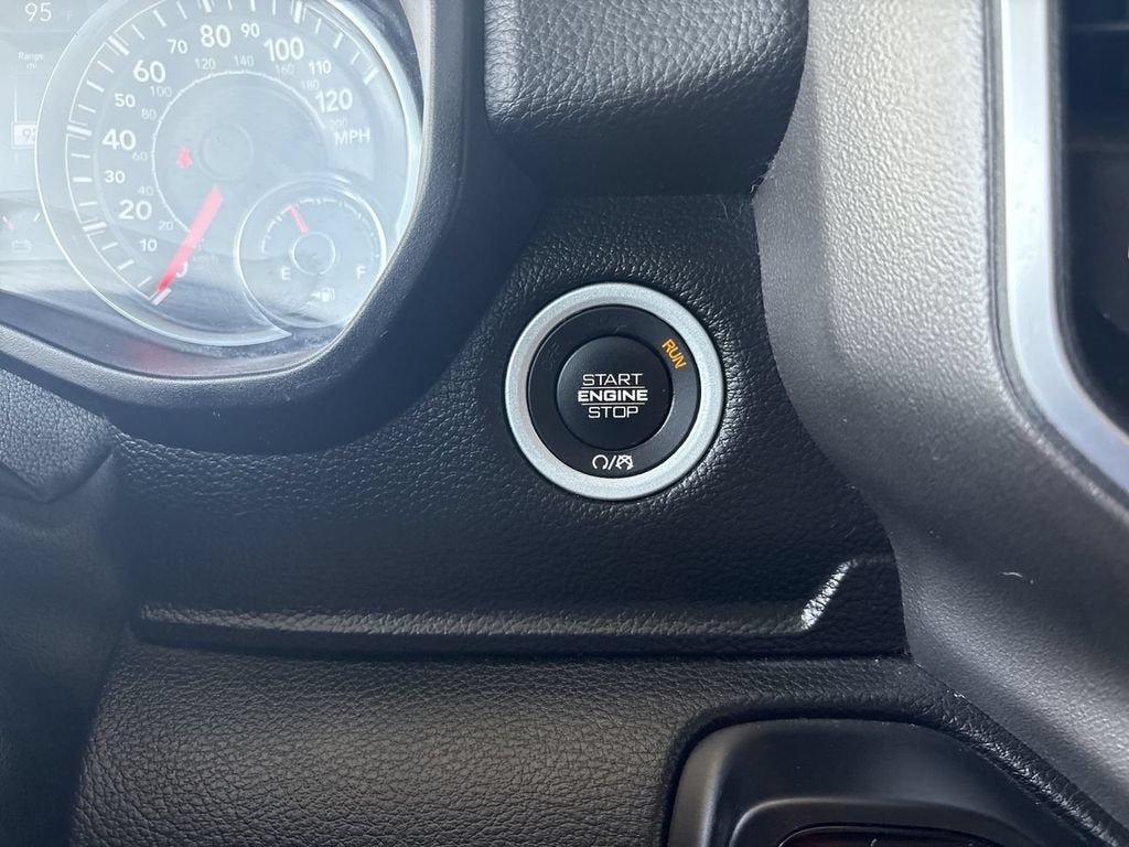 2019 RAM 1500 Big Horn/Lone Star Crew Cab 4x4 5'7" Box