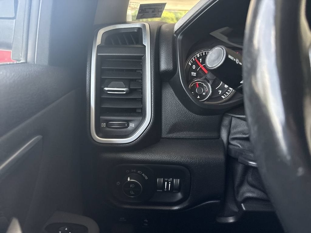 2019 RAM 1500 Big Horn/Lone Star Crew Cab 4x4 5'7" Box