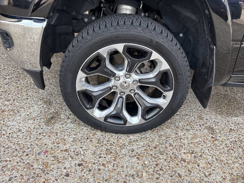 2023 RAM 1500 Limited Crew Cab 4x4 5'7" Box