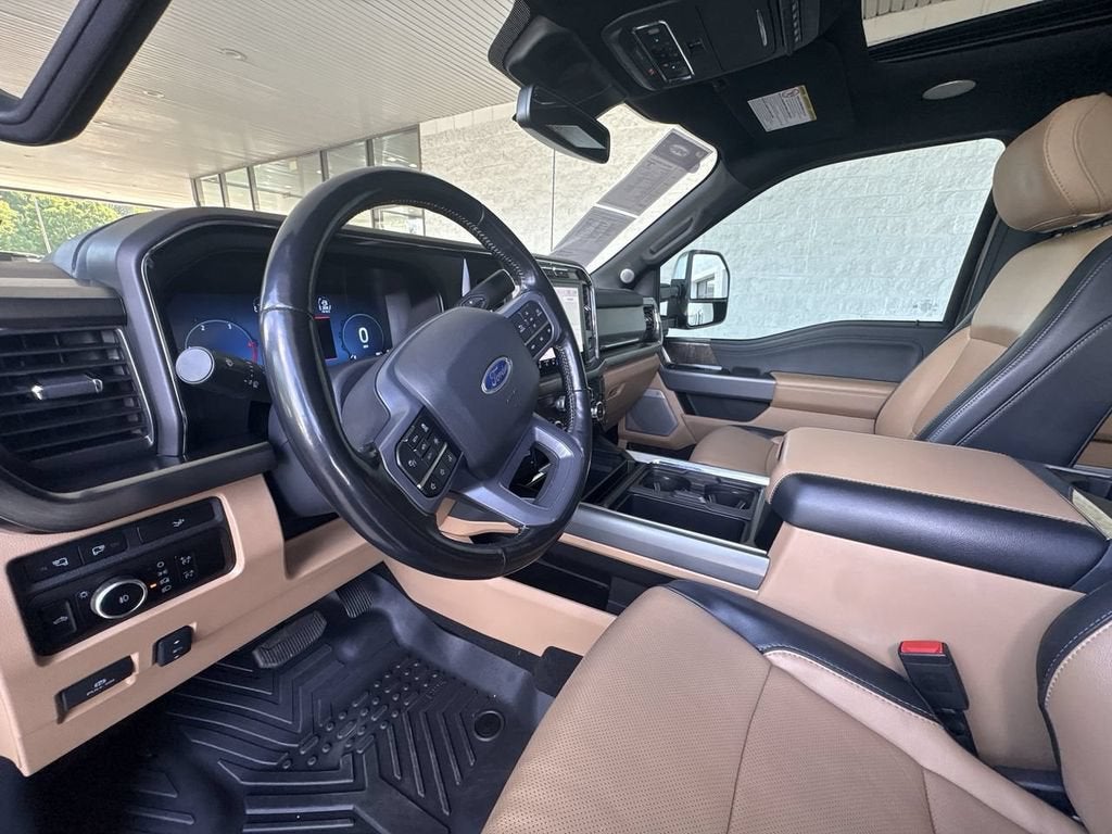 2023 Ford F-350 LARIAT