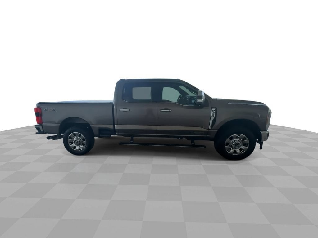 2023 Ford F-350 LARIAT