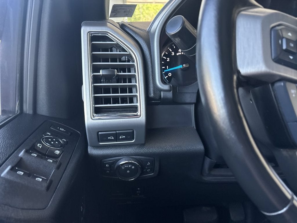 2017 Ford Super Duty F-350 SRW Platinum