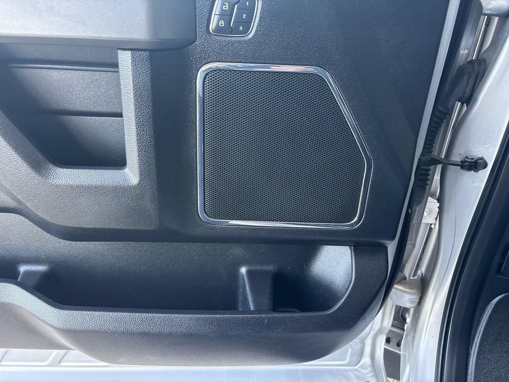 2017 Ford Super Duty F-350 SRW Platinum