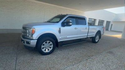 2017 Ford Super Duty F-350 SRW Platinum