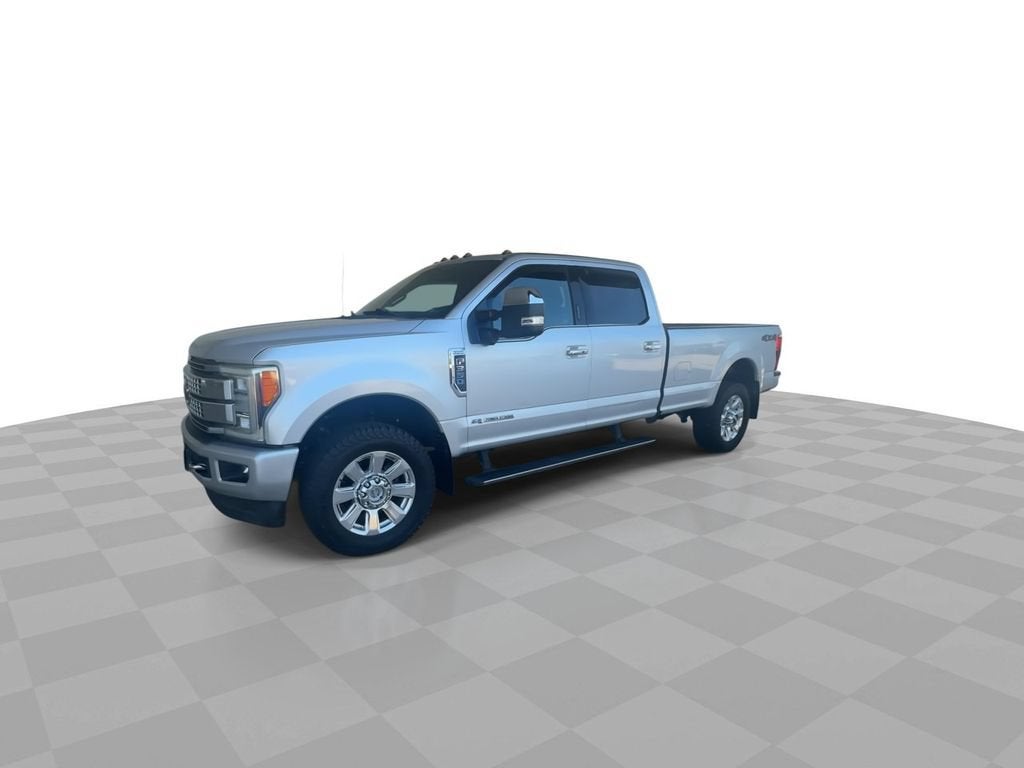 2017 Ford Super Duty F-350 SRW Platinum