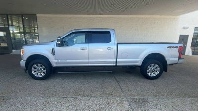2017 Ford Super Duty F-350 SRW Platinum