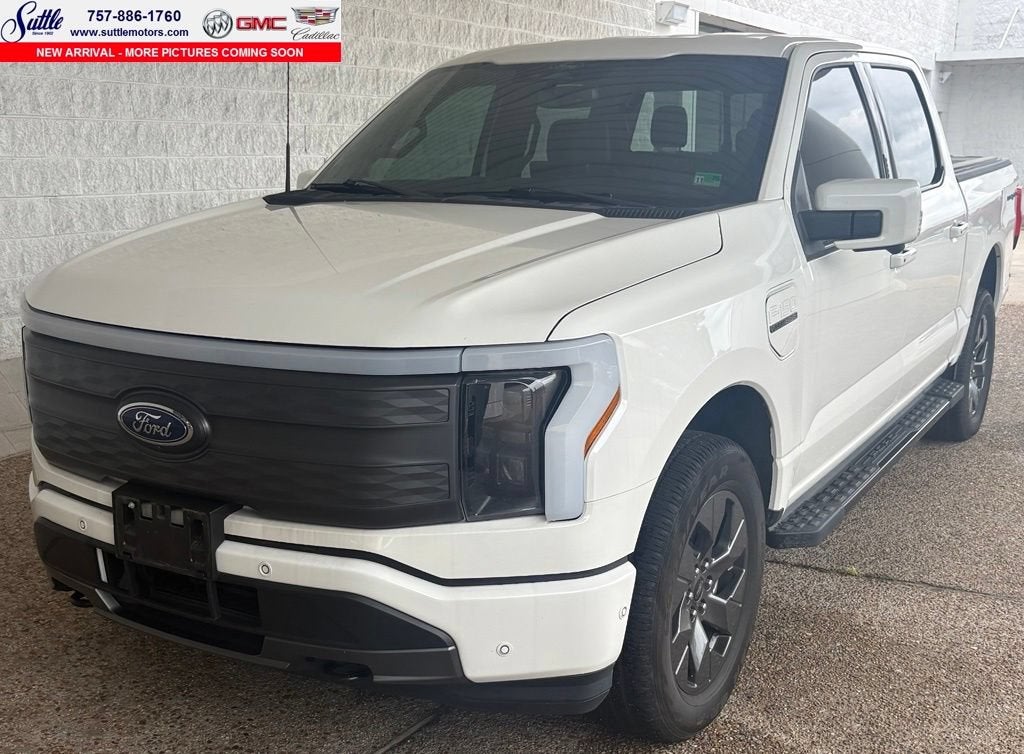 2022 Ford F-150 Lightning LARIAT