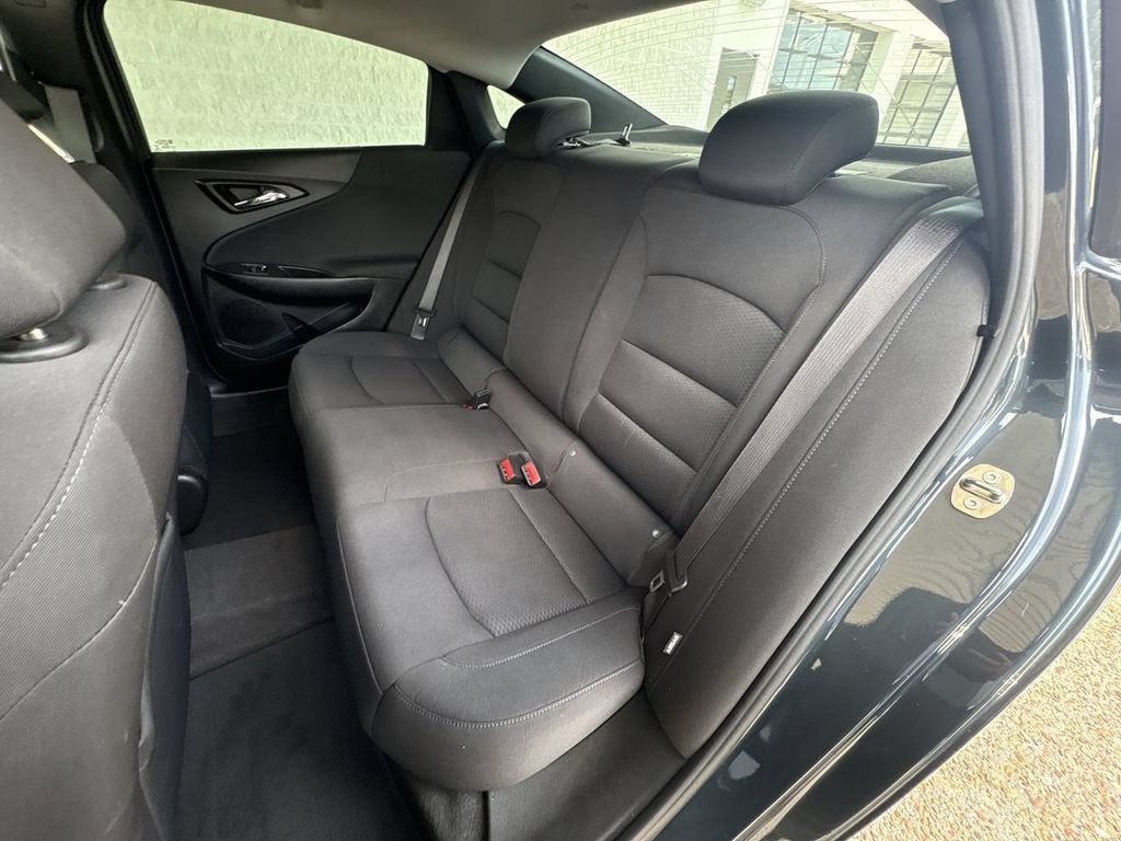 2021 Chevrolet Malibu LS