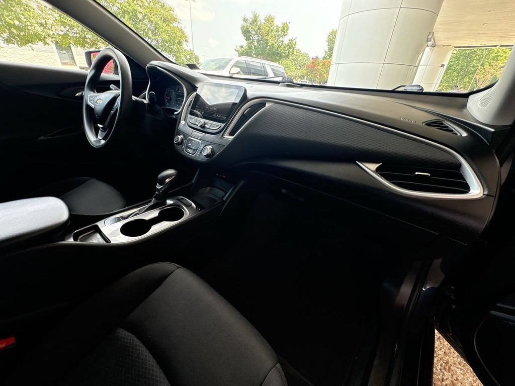 2021 Chevrolet Malibu LS