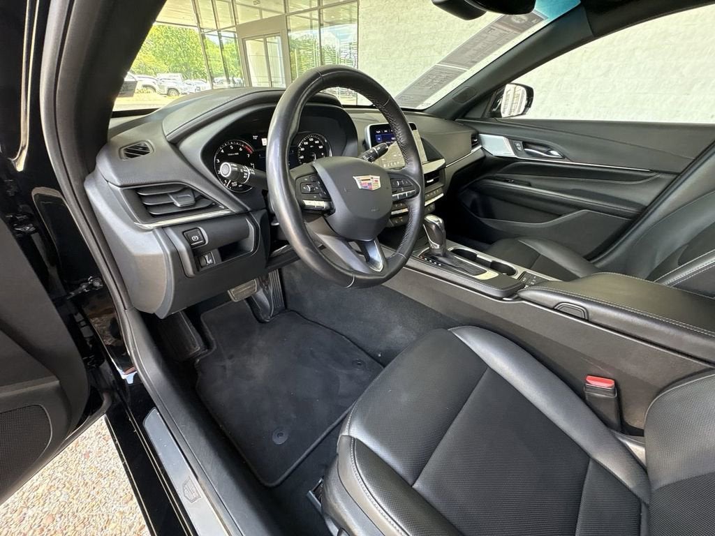 2022 Cadillac CT4 Premium Luxury