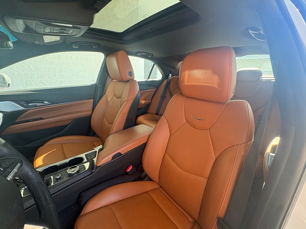 2023 Cadillac CT4 Premium Luxury