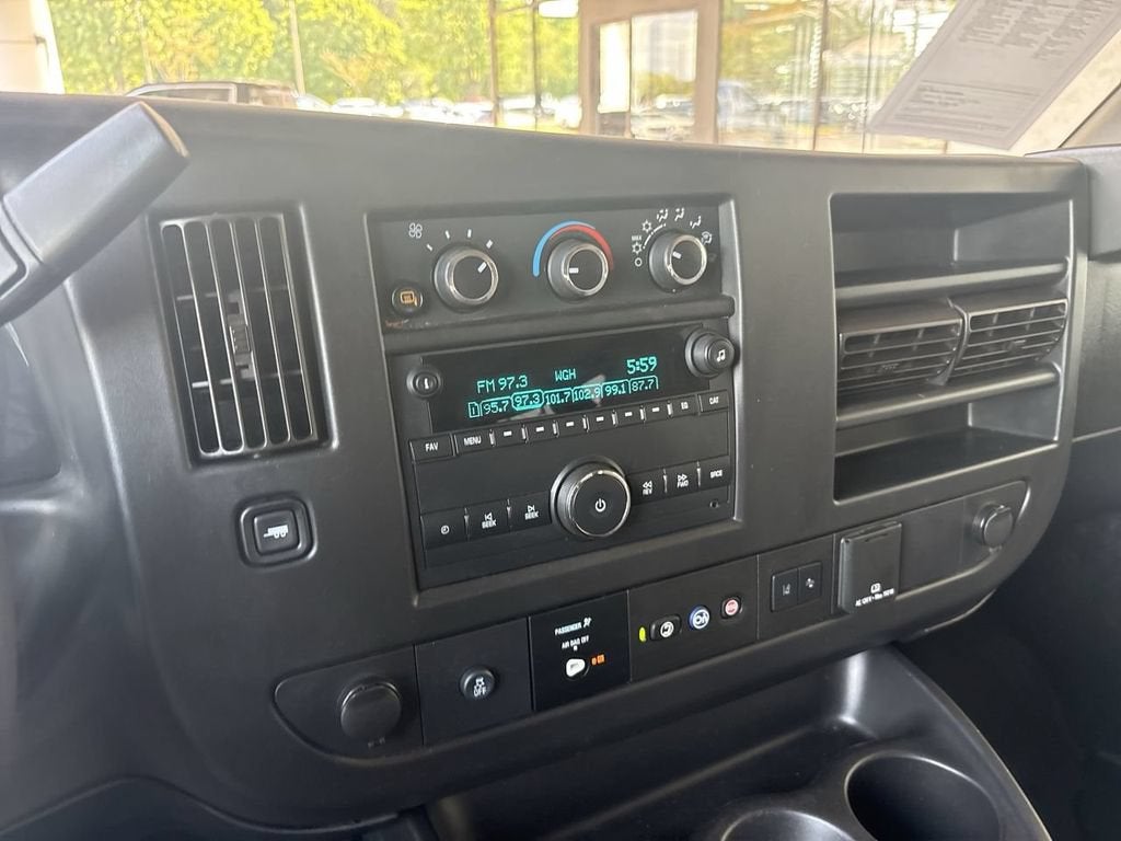 2020 Chevrolet Express Passenger 3500 LT