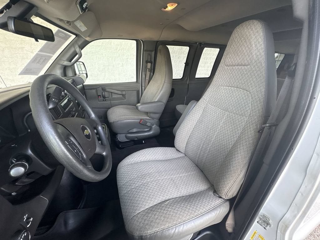 2020 Chevrolet Express Passenger 3500 LT
