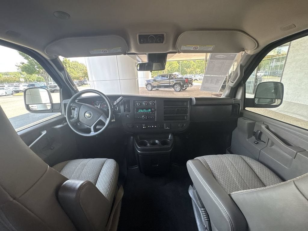 2020 Chevrolet Express Passenger 3500 LT
