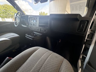 2020 Chevrolet Express Passenger 3500 LT