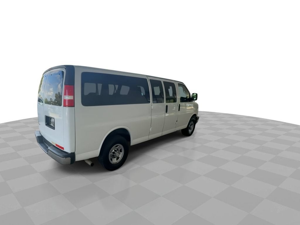 2020 Chevrolet Express Passenger 3500 LT