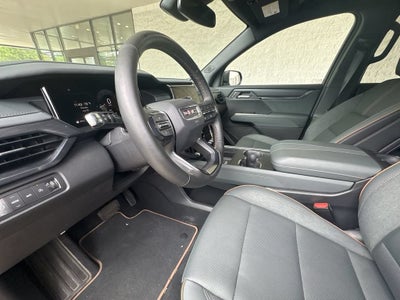 2025 GMC Acadia AT4