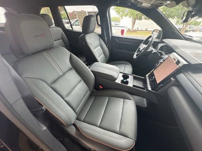 2025 GMC Acadia AT4