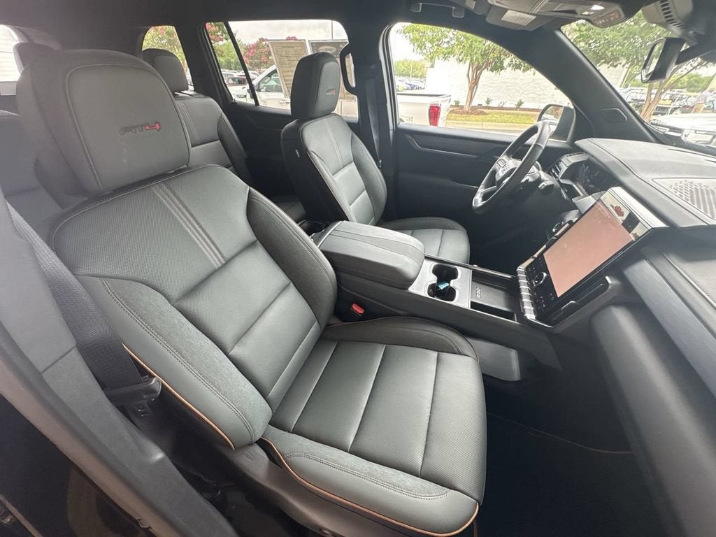 2025 GMC Acadia AT4