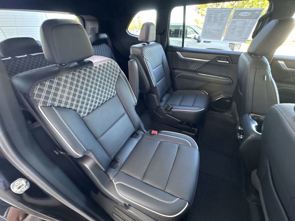 2024 GMC Acadia Denali